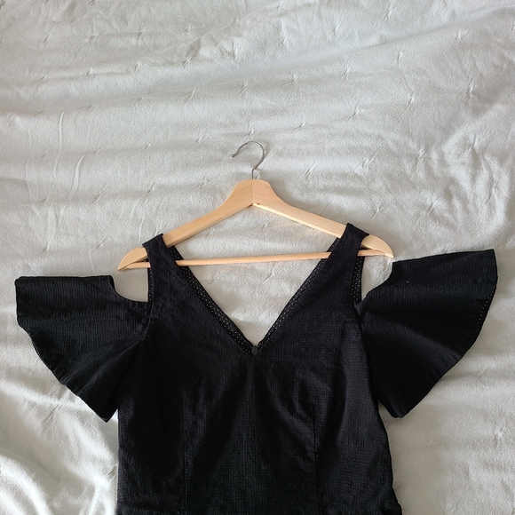 Anthropologie Elevenses cold shoulder romper - Picture 2 of 10
